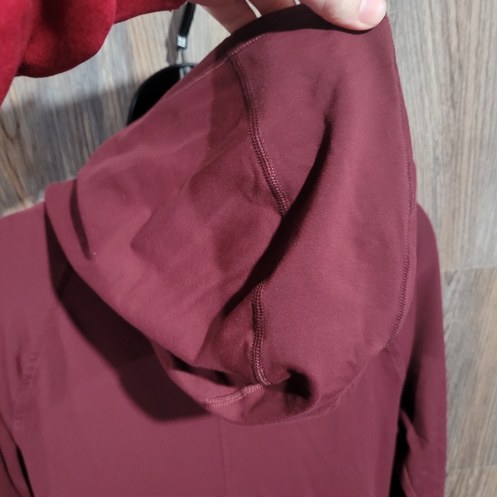 Duluth Trading Hot NoGA Stretch Dress Sz M Berry Hooded Pockets Moisture Wicking - Picture 10 of 12